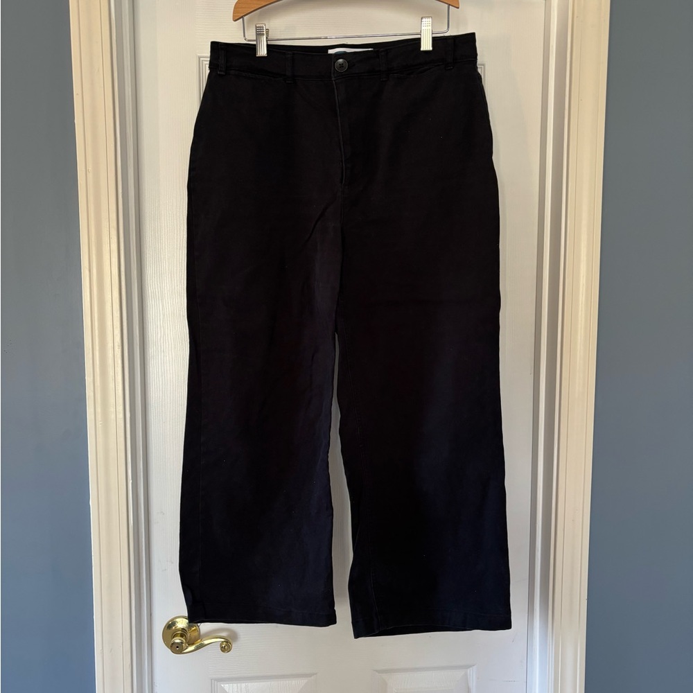 Old Navy Wide Crop Twill Black Pants